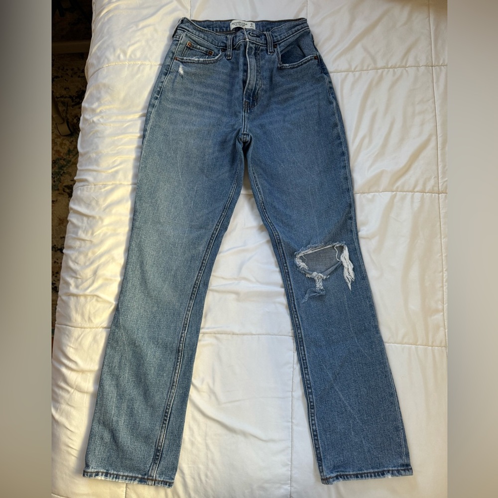 Abercrombie 90’s Slim Straight Curve Love